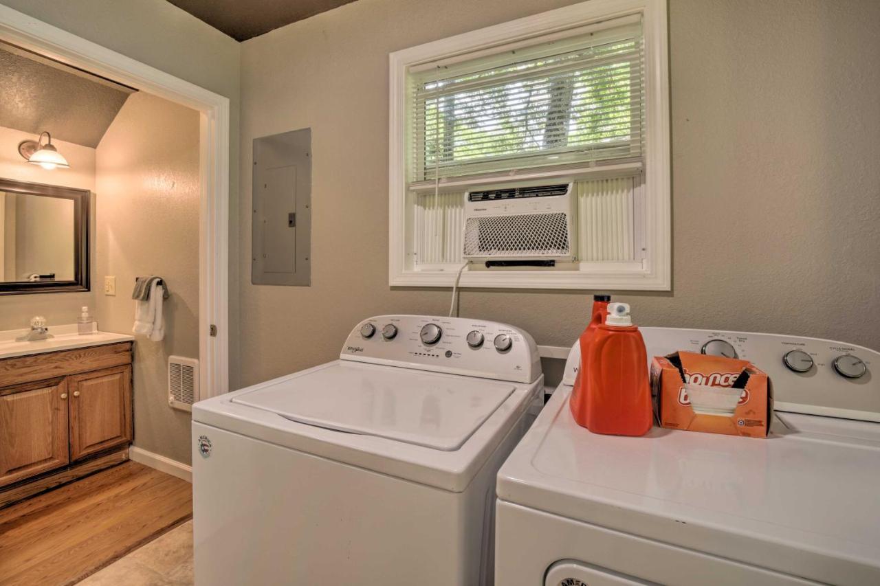 Cozy Whittier Cabin And Yard And Hot Tub, Pets Welcome Dış mekan fotoğraf