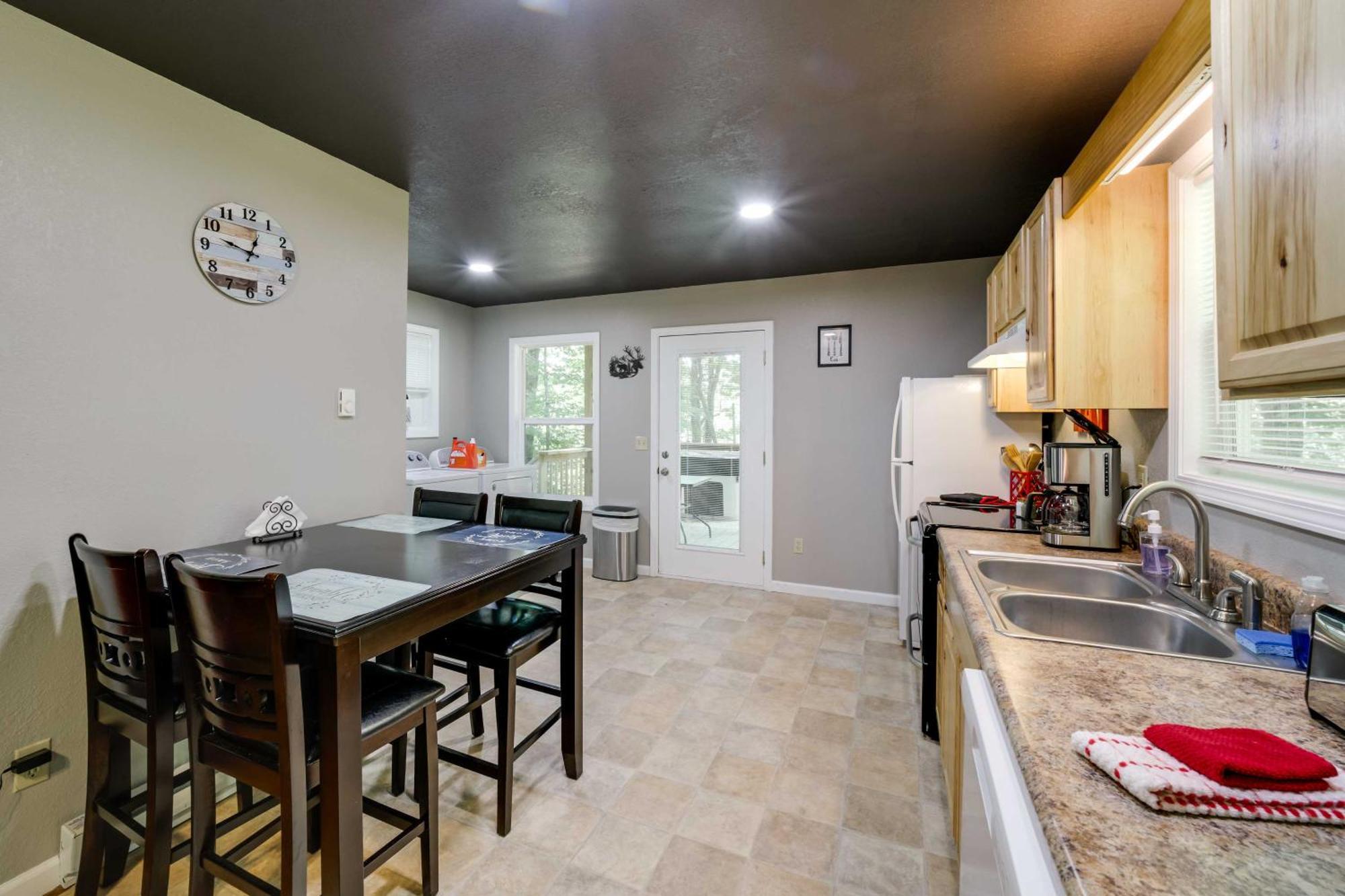 Cozy Whittier Cabin And Yard And Hot Tub, Pets Welcome Dış mekan fotoğraf