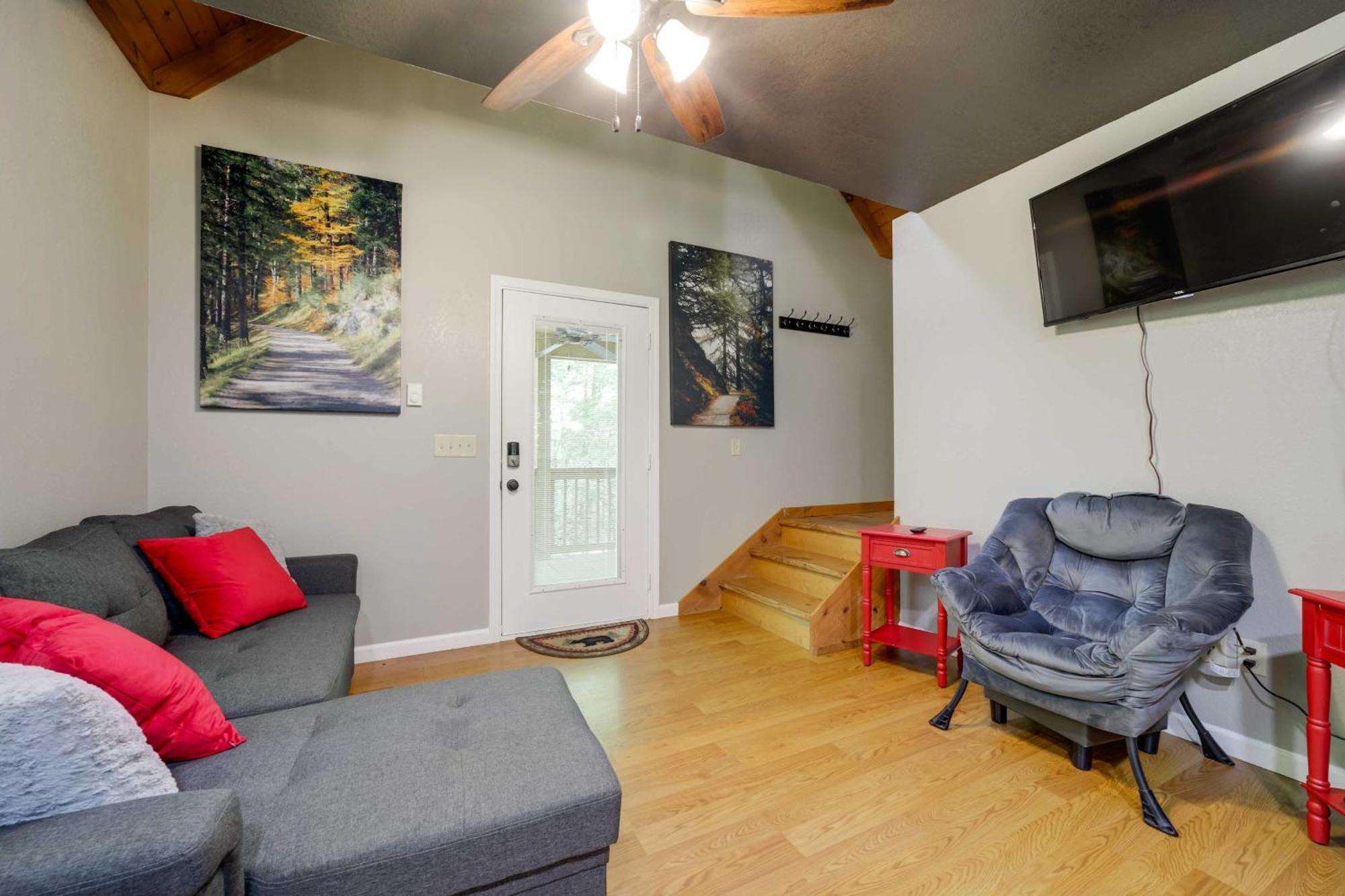 Cozy Whittier Cabin And Yard And Hot Tub, Pets Welcome Dış mekan fotoğraf