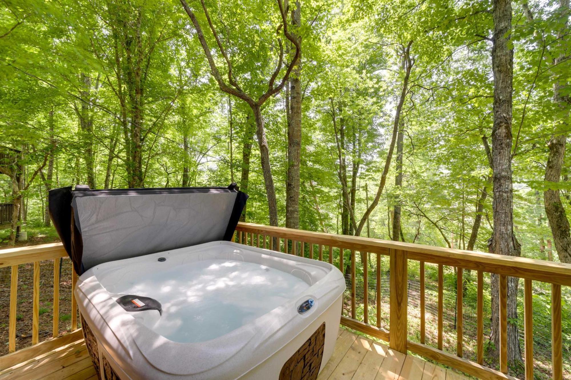 Cozy Whittier Cabin And Yard And Hot Tub, Pets Welcome Dış mekan fotoğraf