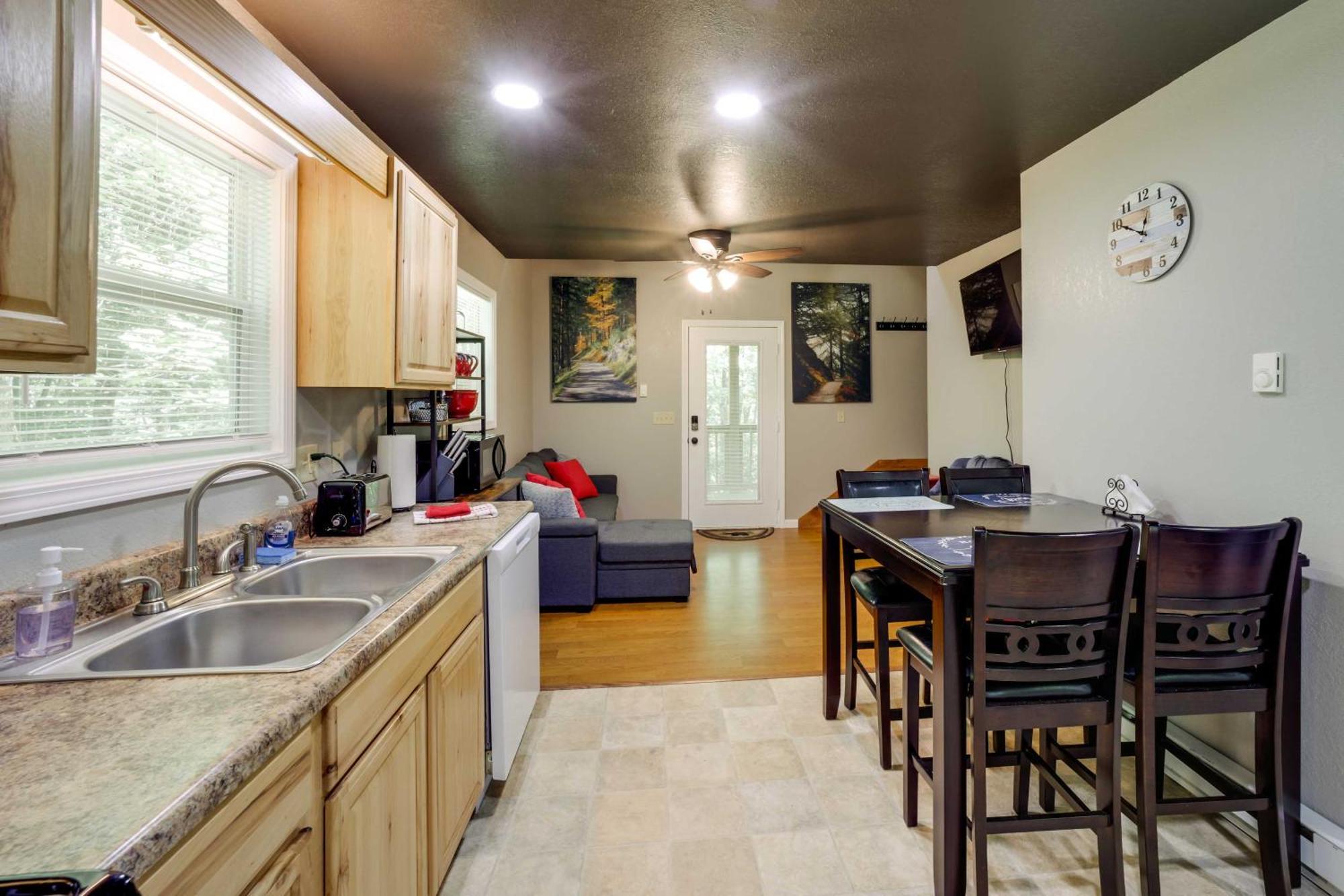 Cozy Whittier Cabin And Yard And Hot Tub, Pets Welcome Dış mekan fotoğraf